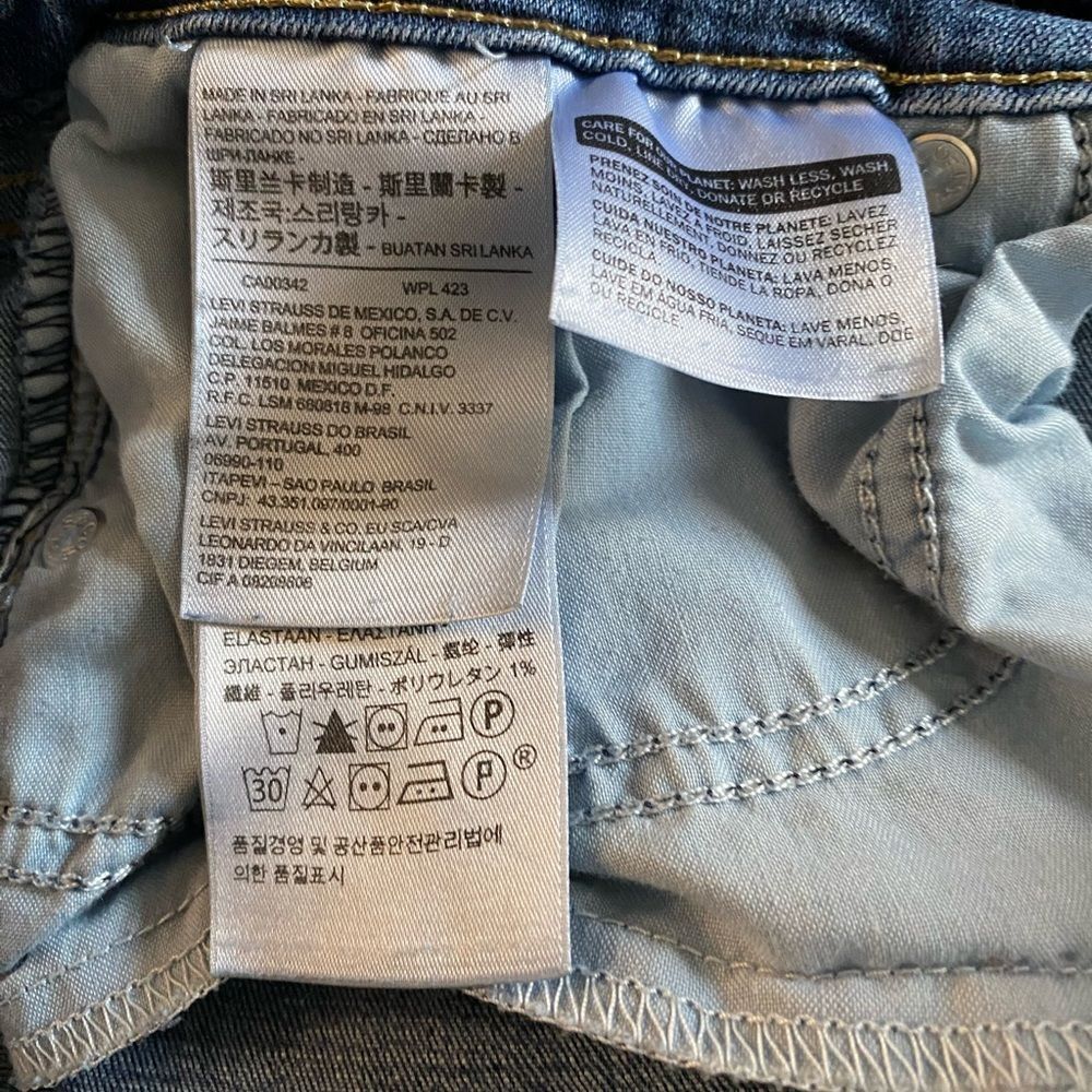 Levi’s mid rise skinny blue jeans, size 18 - Picture 4 of 11